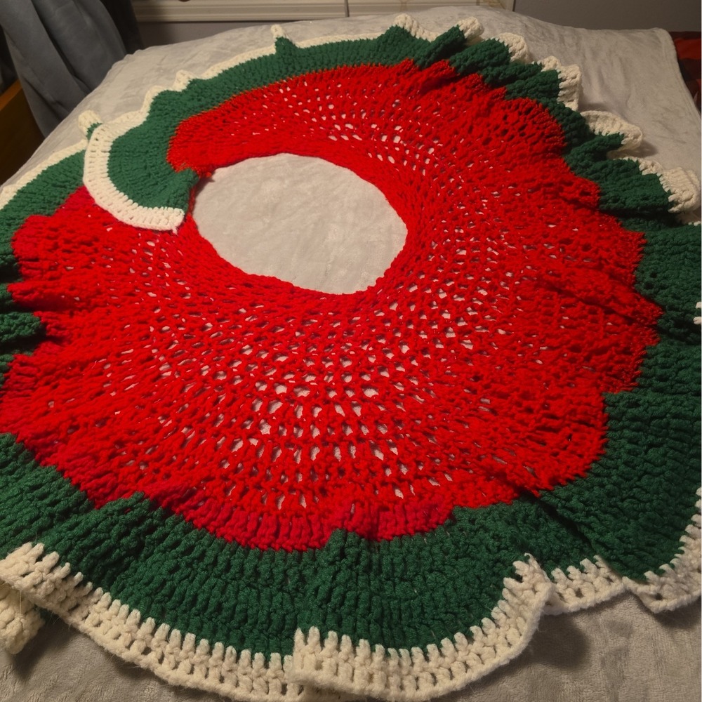 Vintage Red White Green Hand Crocheted Tree Skirt Granny Grandmacore